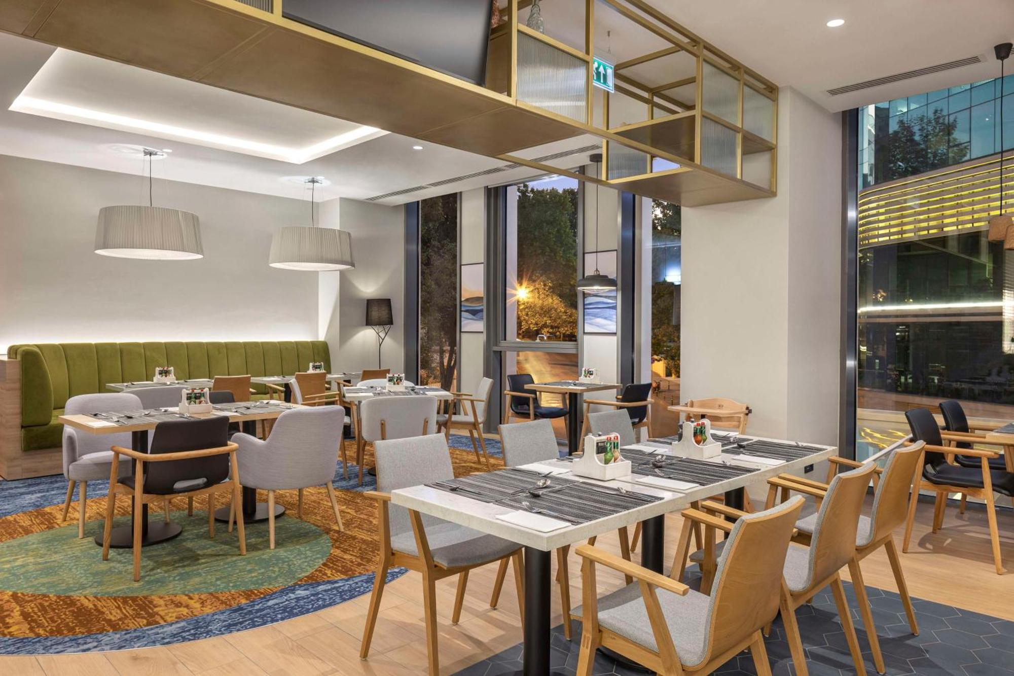 Hilton Garden Inn Tbilisi Riverview Zewnętrze zdjęcie